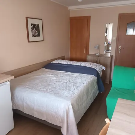 Séjour chez l'habitant I U Kryni *